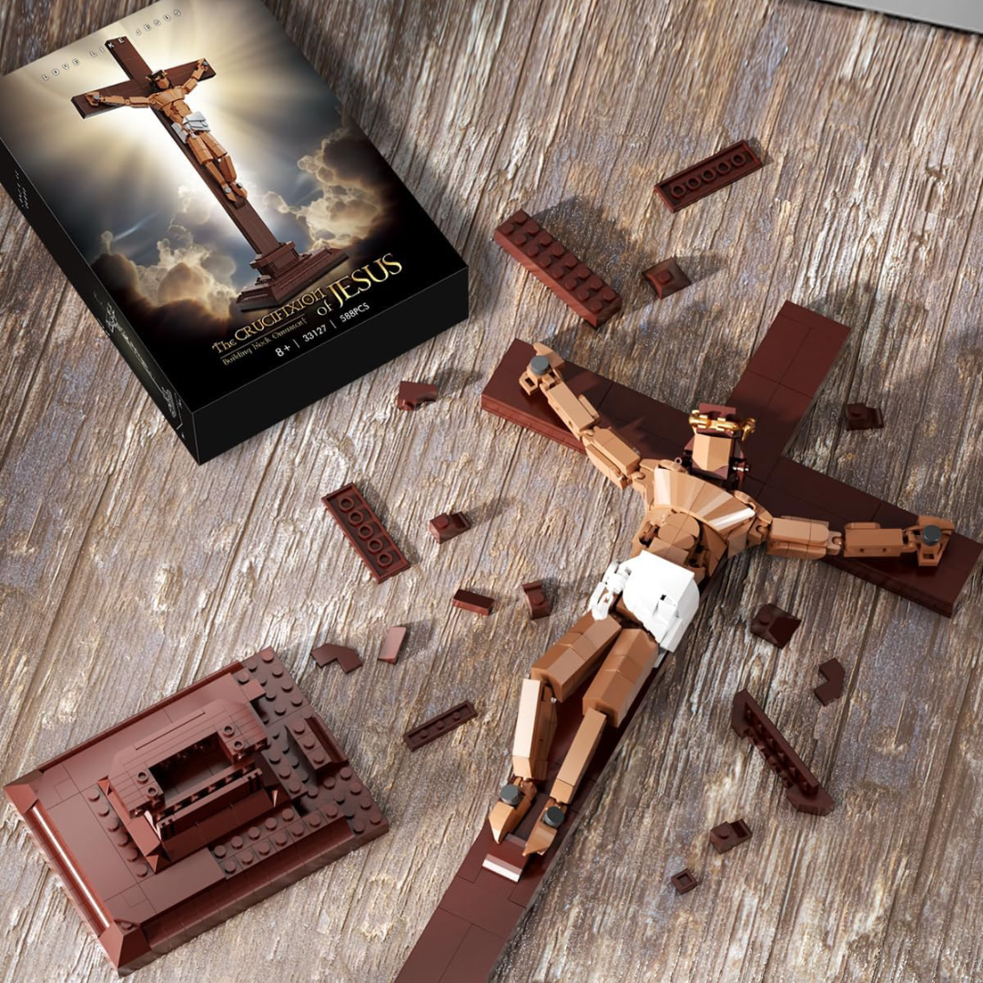 The Crucifixion of Jesus Brick Set